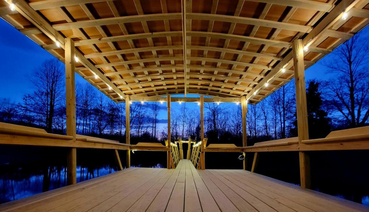 Shire Suite At White Lotus Eco Spa Retreat Stanardsville Exterior photo