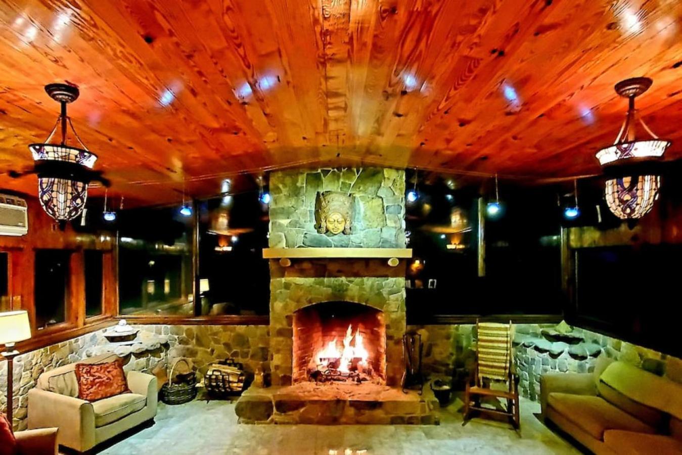 Shire Suite At White Lotus Eco Spa Retreat Stanardsville Exterior photo