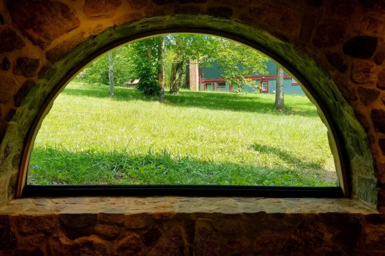 Shire Suite At White Lotus Eco Spa Retreat Stanardsville Exterior photo